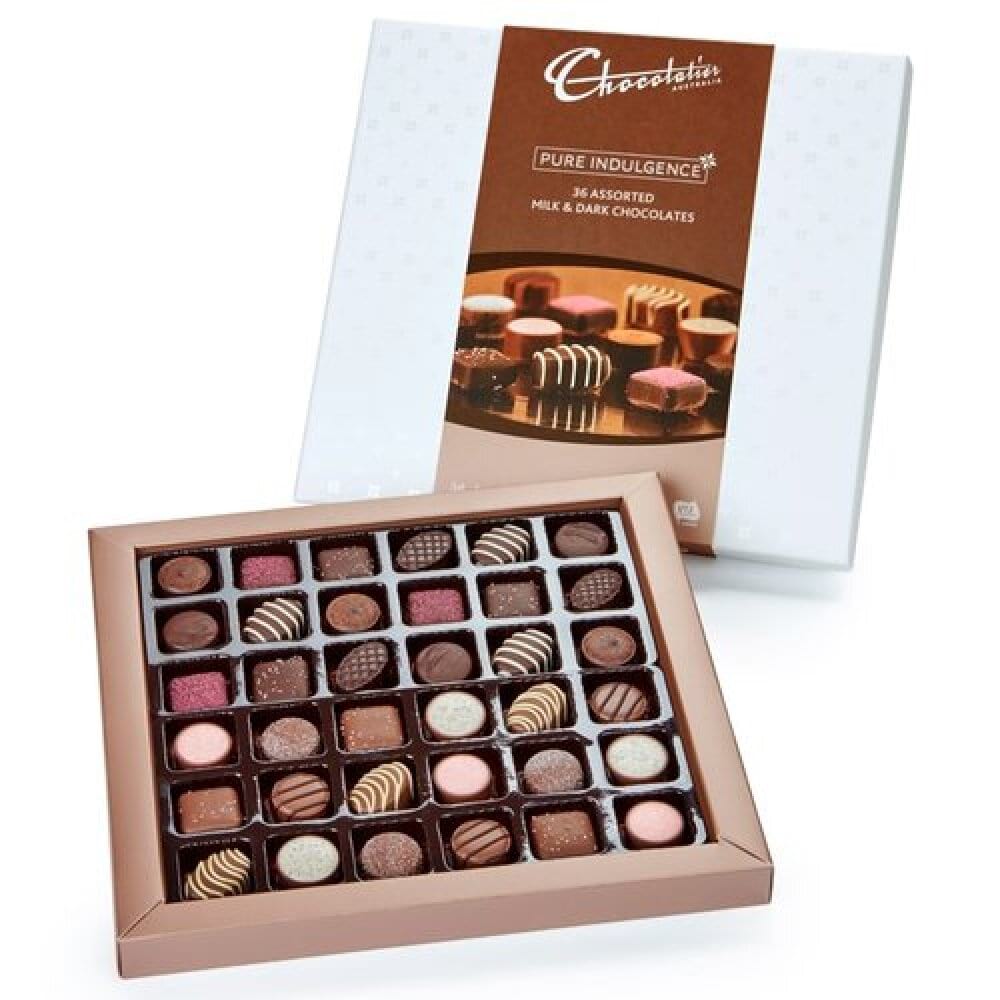 Chocolatier 380g box milk & dark assortment